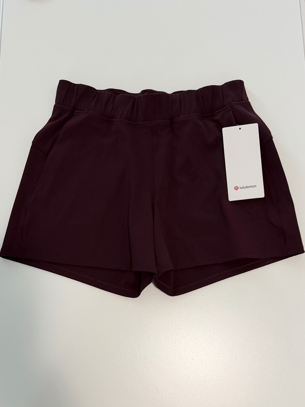 Lululemon - Luxtreme Slim Fit Pull On Mid Rise Shorts - Size 6/10/12 - NWT